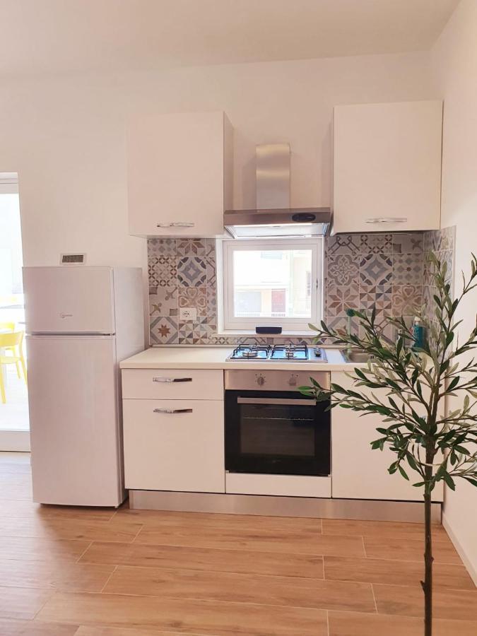 Beach Apartments Marina Di Ragusa Exterior photo