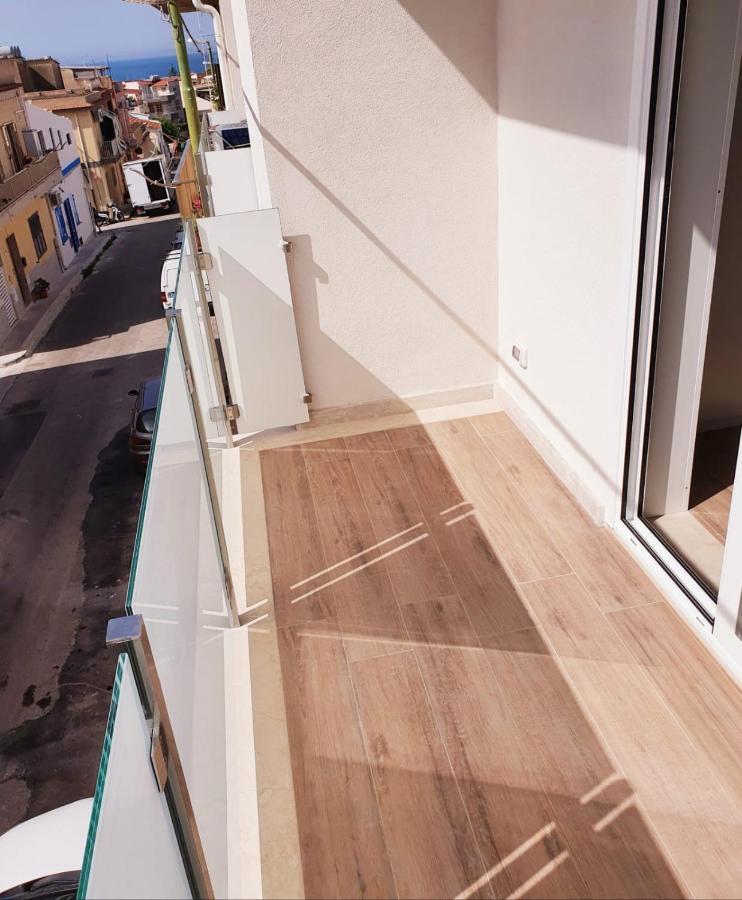 Beach Apartments Marina Di Ragusa Exterior photo